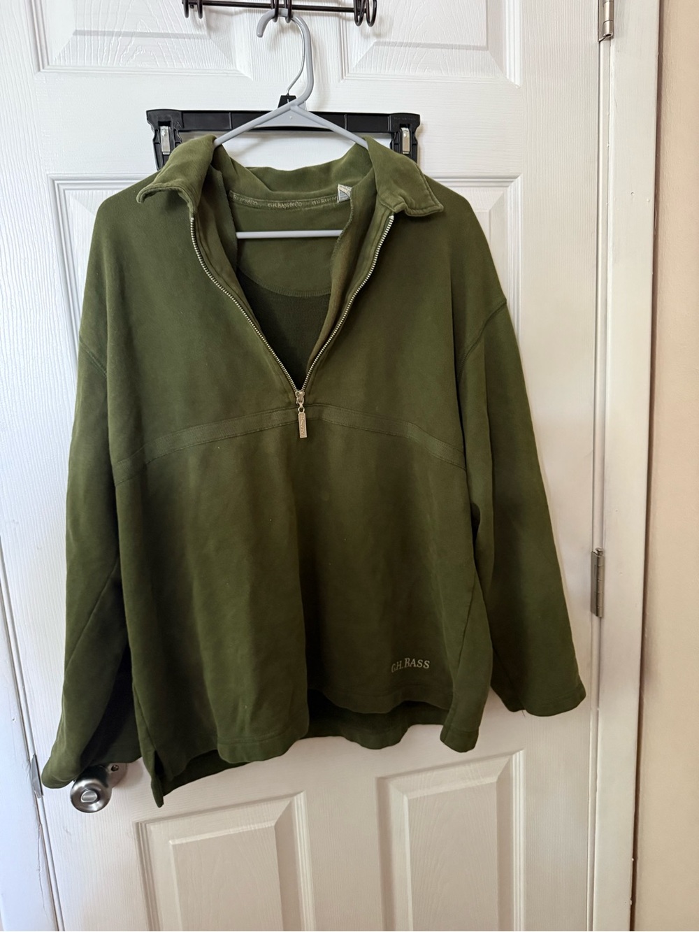 G.H. Bass & Co. Olive Green Pullover Collar Sweatshirt